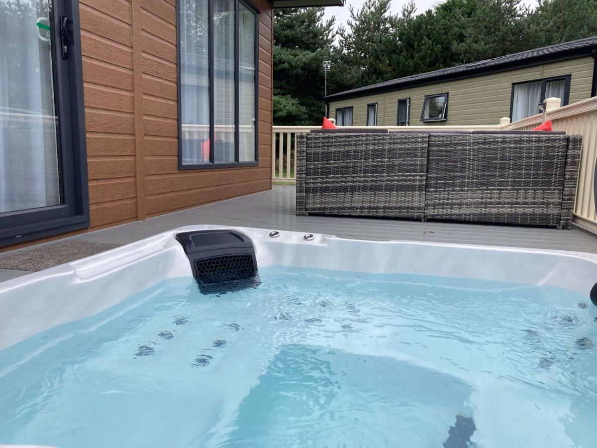 Gleneagles With Hot Tub *